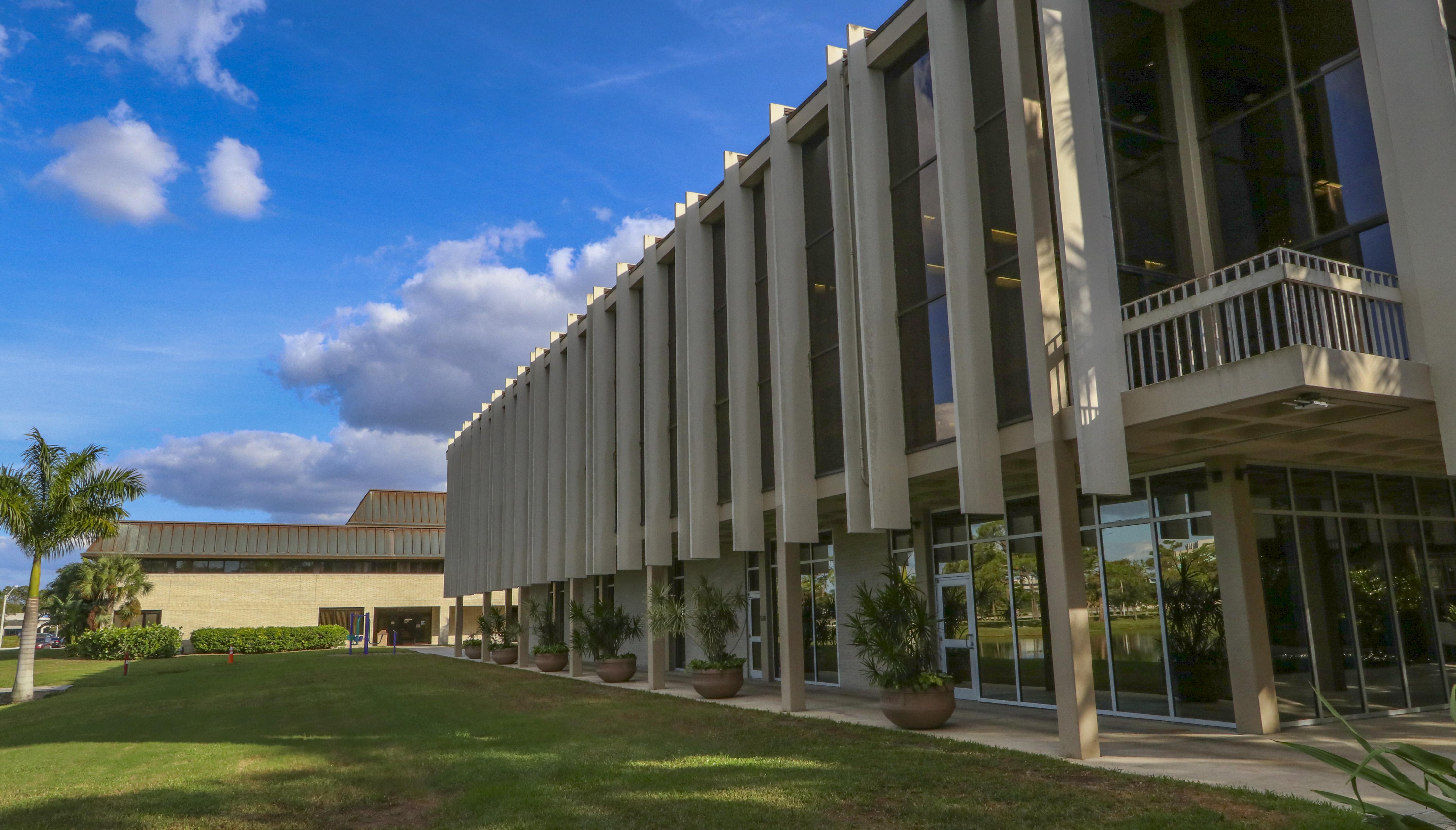 Library Services - Florida SouthWestern State College - Acalog ACMS™