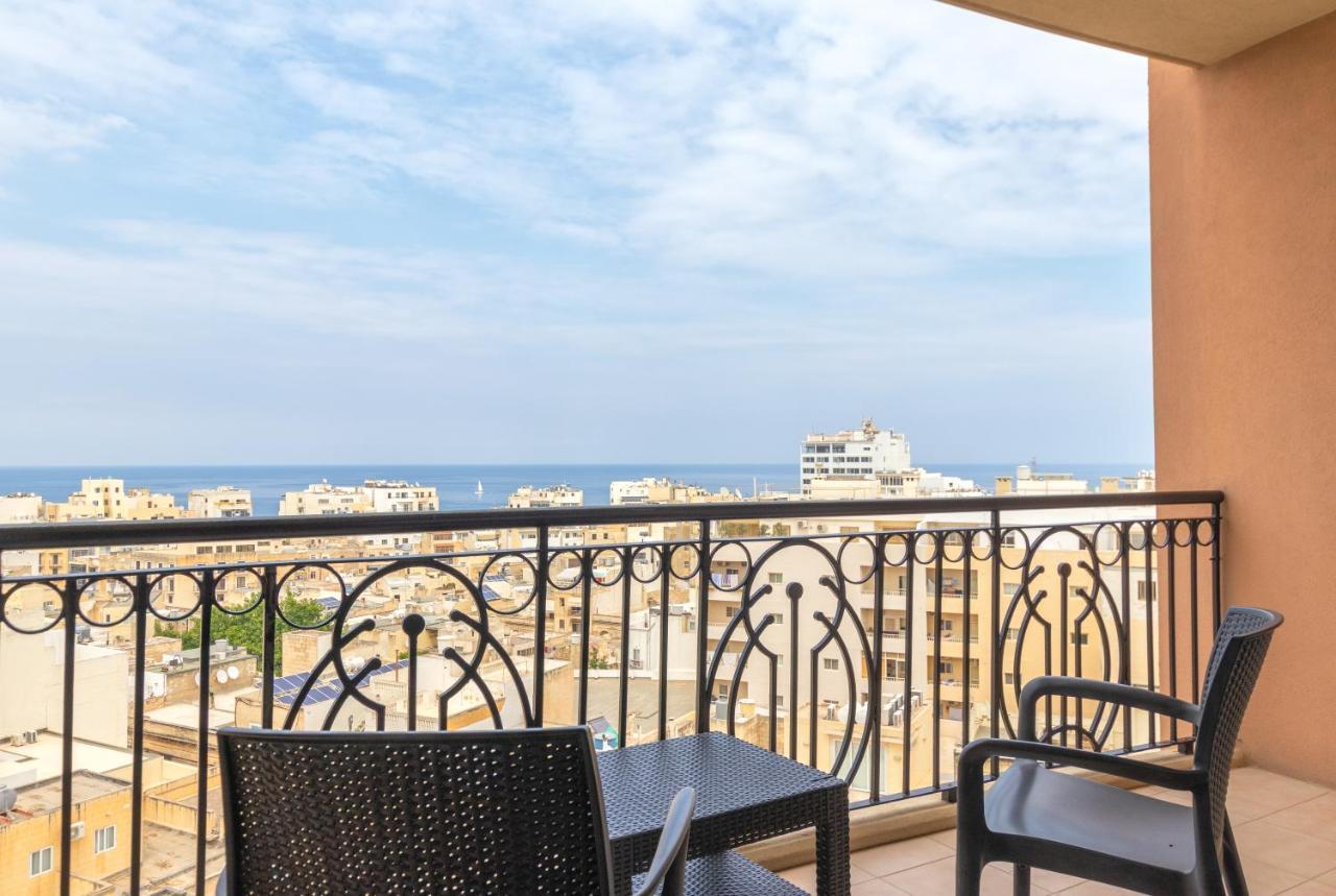 Superior Double or Twin Room with City View
