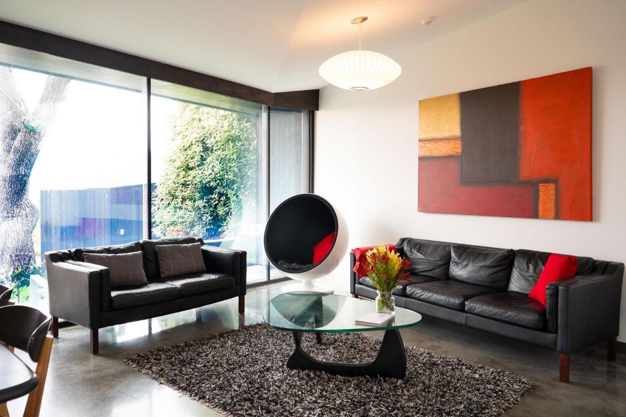 Tutor's Apartment