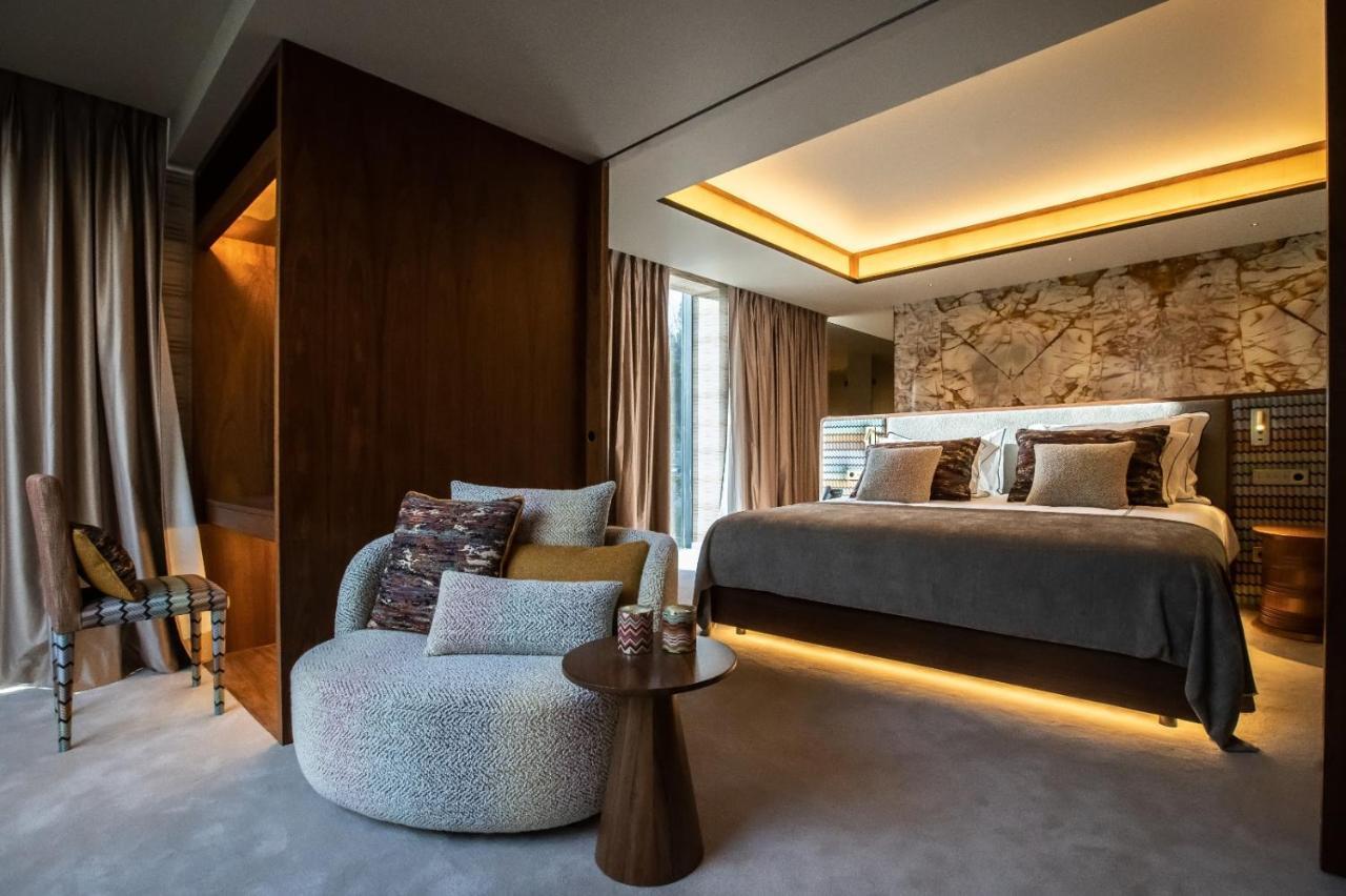 Signature Suite,1115573568:JPEG