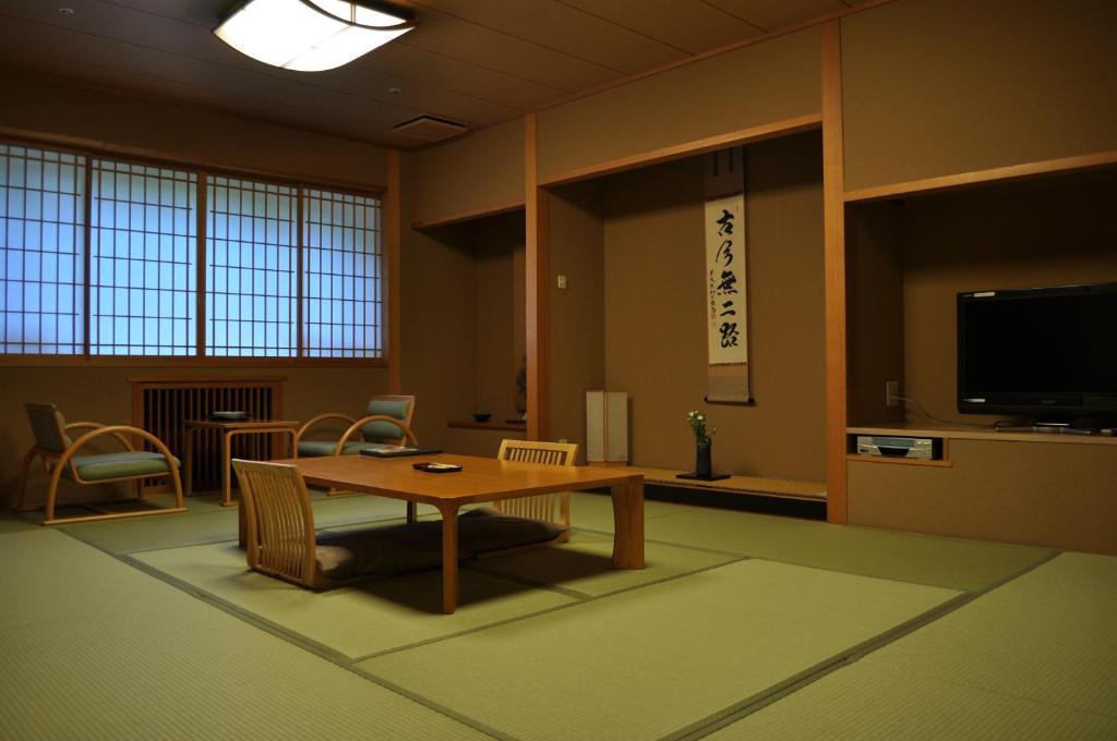 Japanese-Style Room with Open-Air Bath,11412219:JPEG
