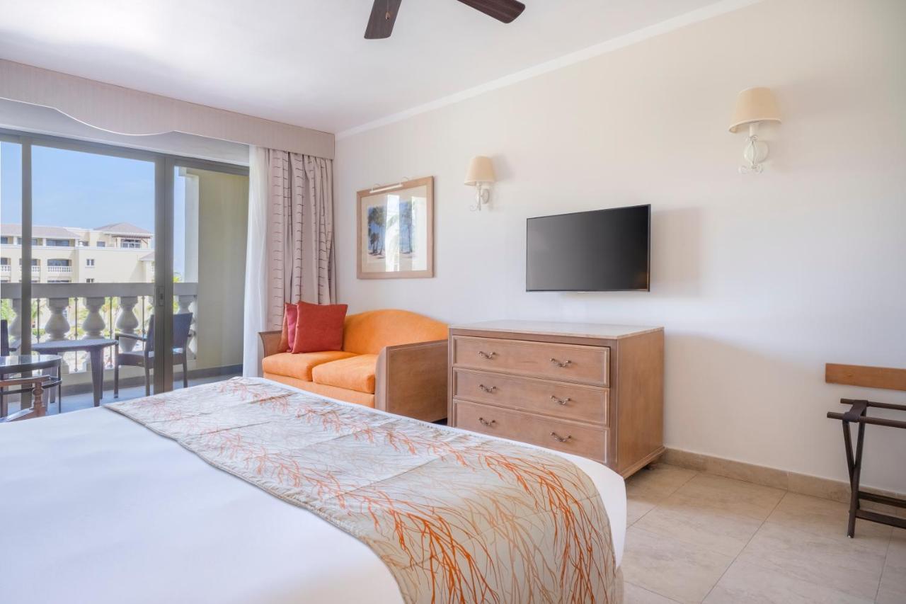 Quarto Premium com Vista da Piscina