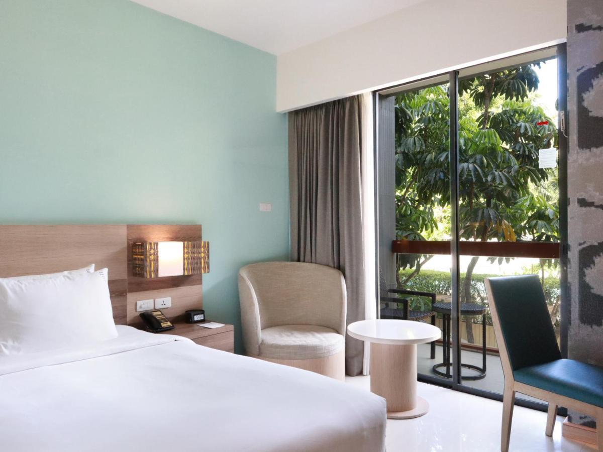Standard King Room with Garden View and Free Breakfast,1583667968:JPEG