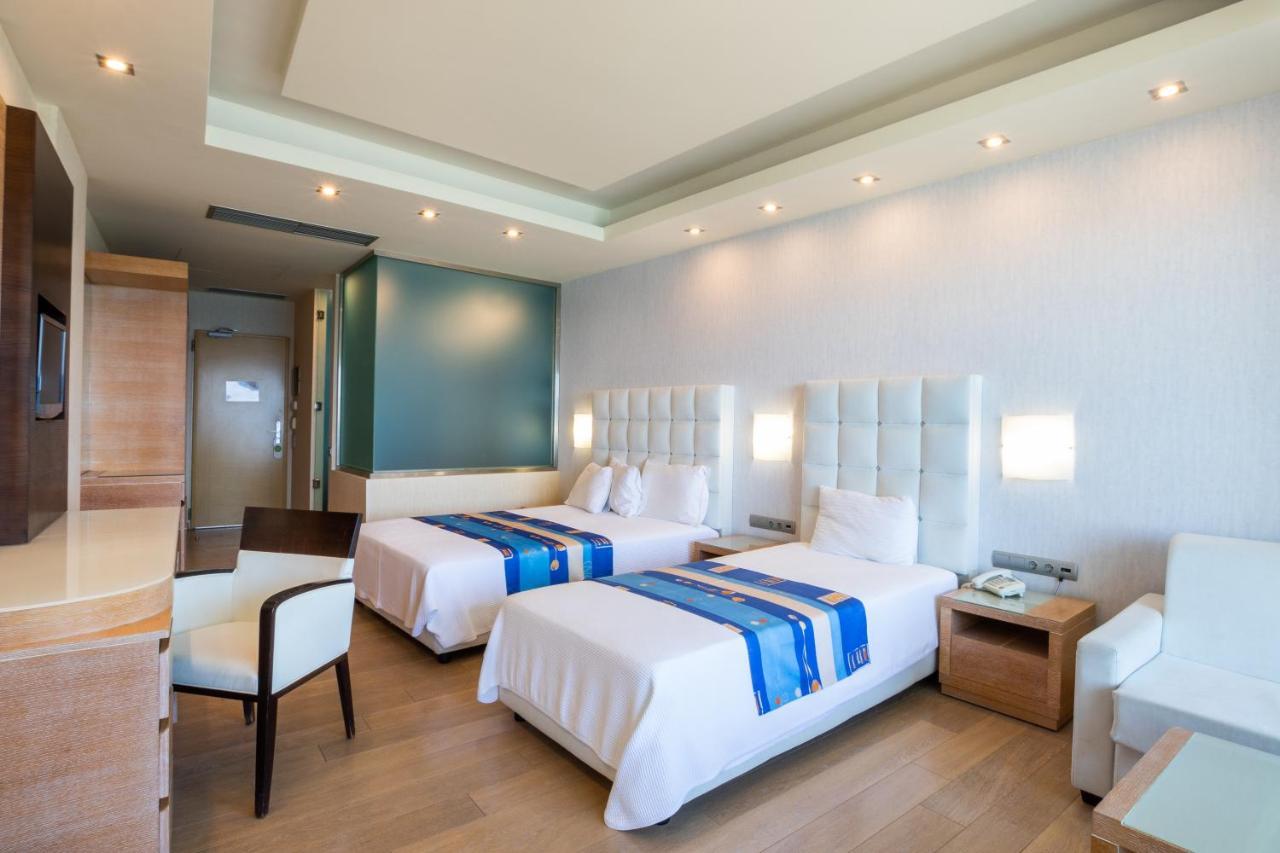 Triple Room with Sea View,1273173145:JPEG