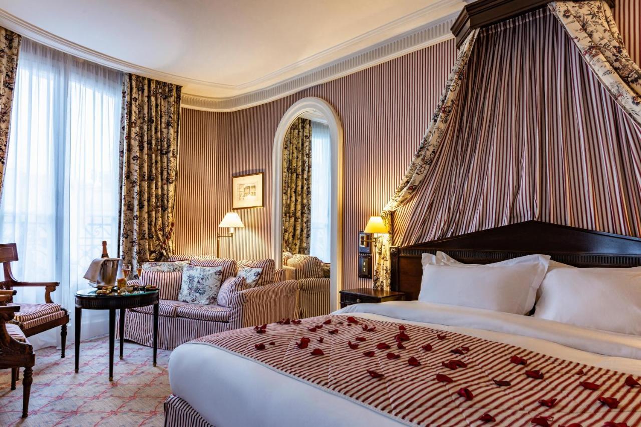 Prestige Junior King Suite with Sofa Bed,836100191:JPEG