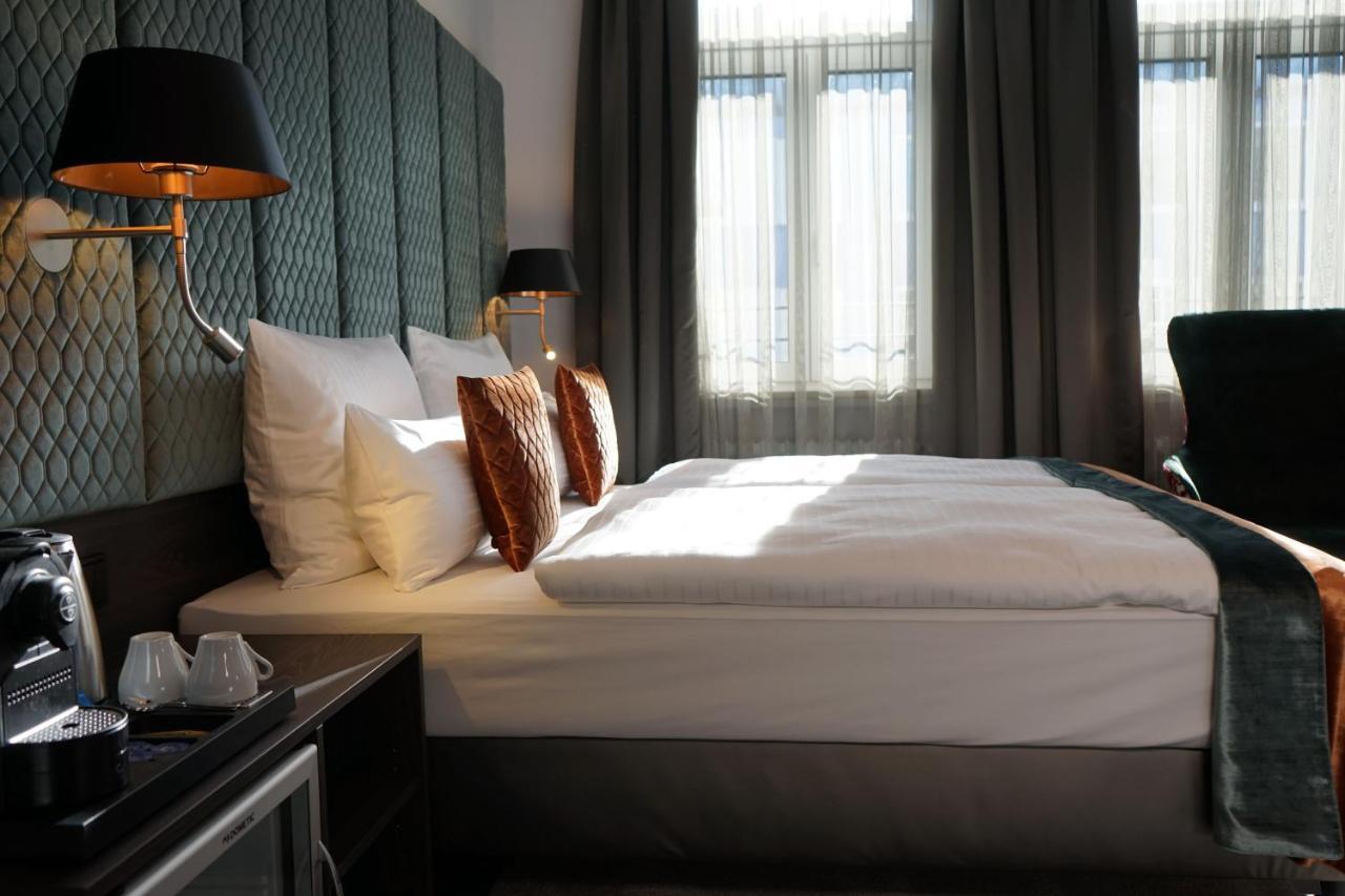 Deluxe Triple Room,1211819686:JPEG