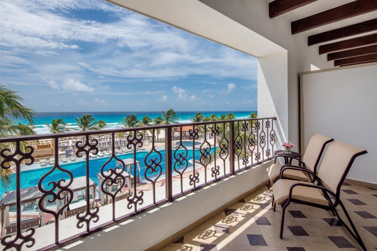 Suite Júnior com Cama de Casal