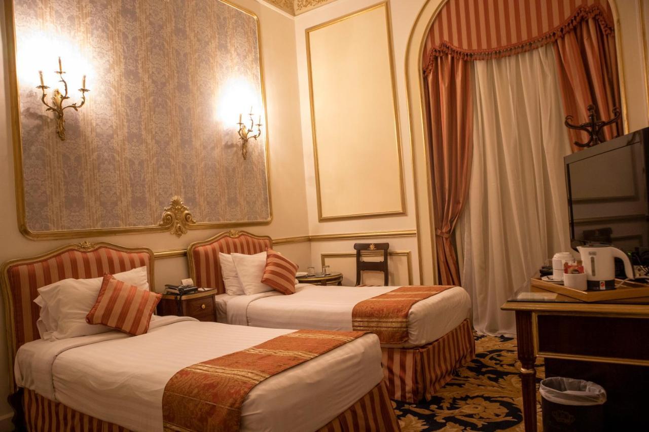 Chambre Classique Golden avec Vue sur la ville et Dîner léger