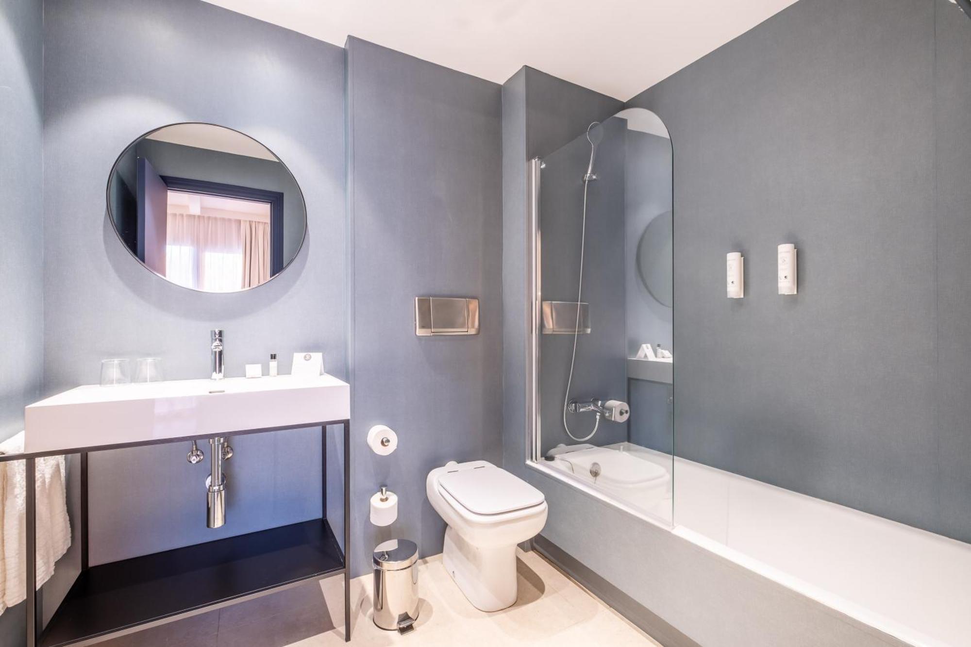 Double or Twin Room with Terrace