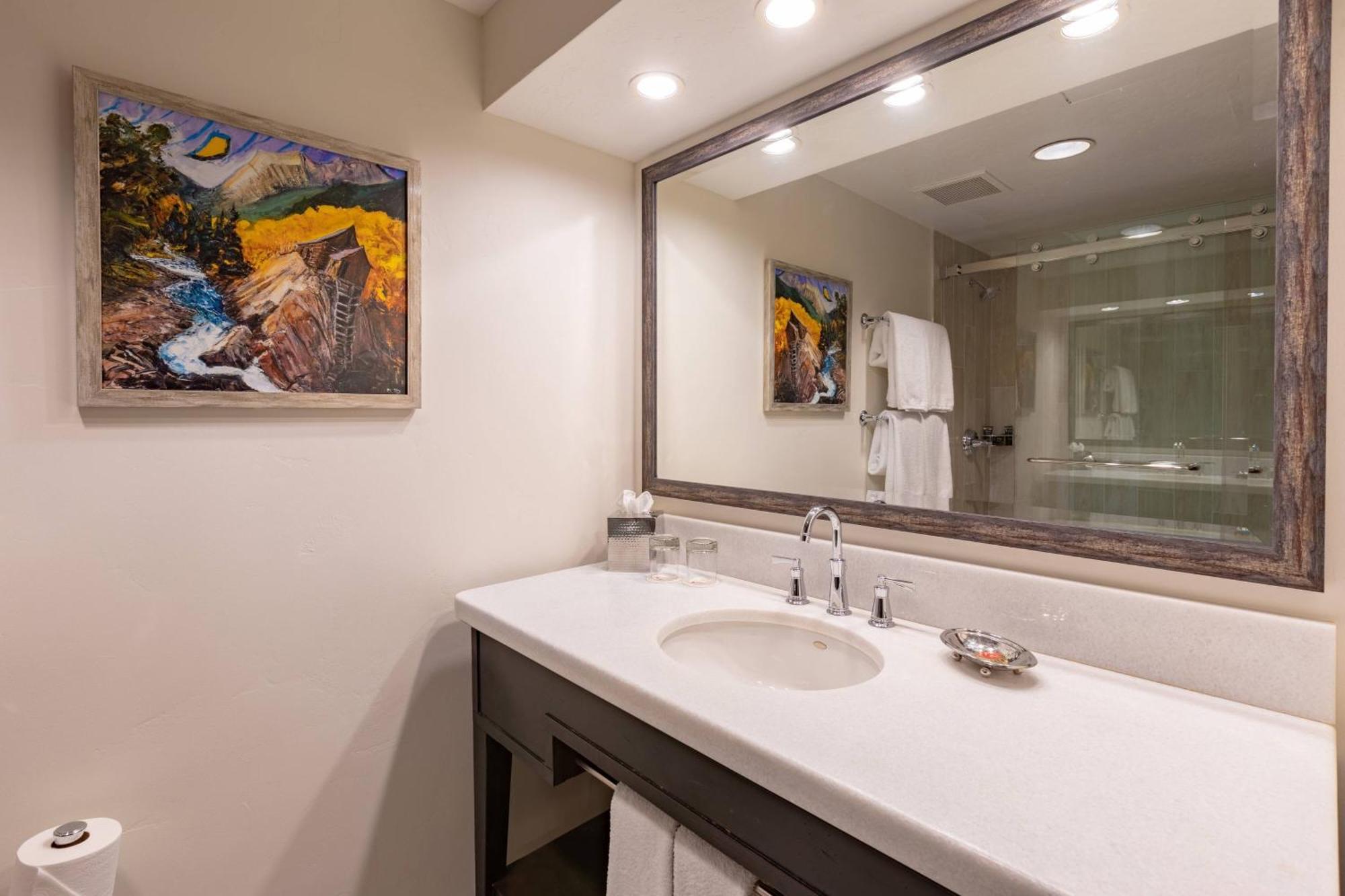Suite with Two Queen Beds, Sofa Bed