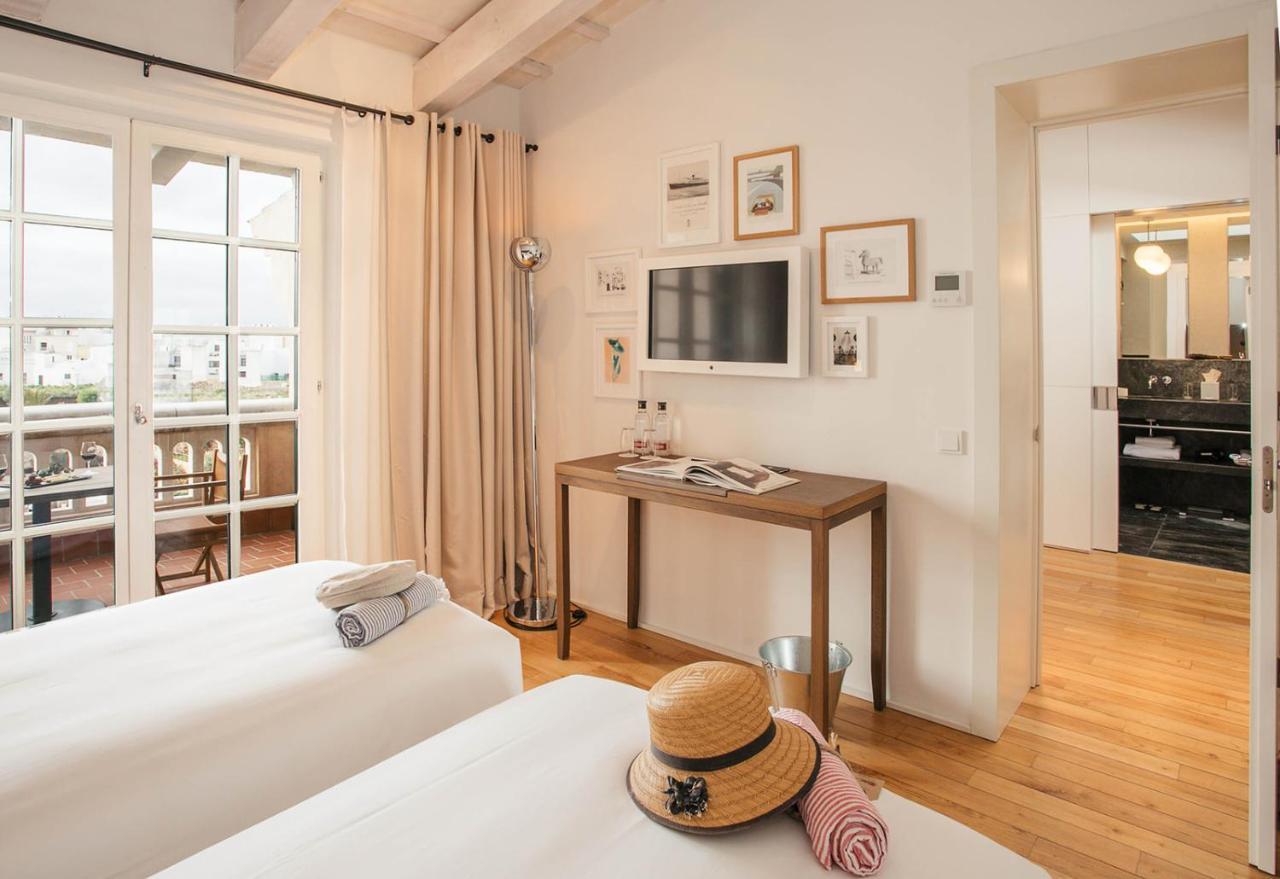 Two Bedroom Suite Spa Access,1246746739:JPEG