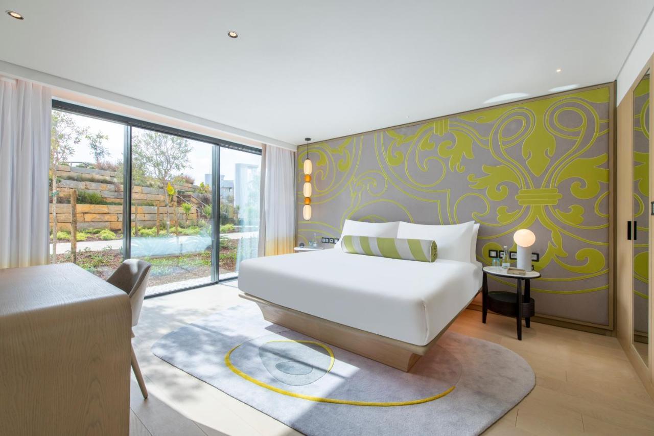 Premier One-Bedroom King Residence Terrace