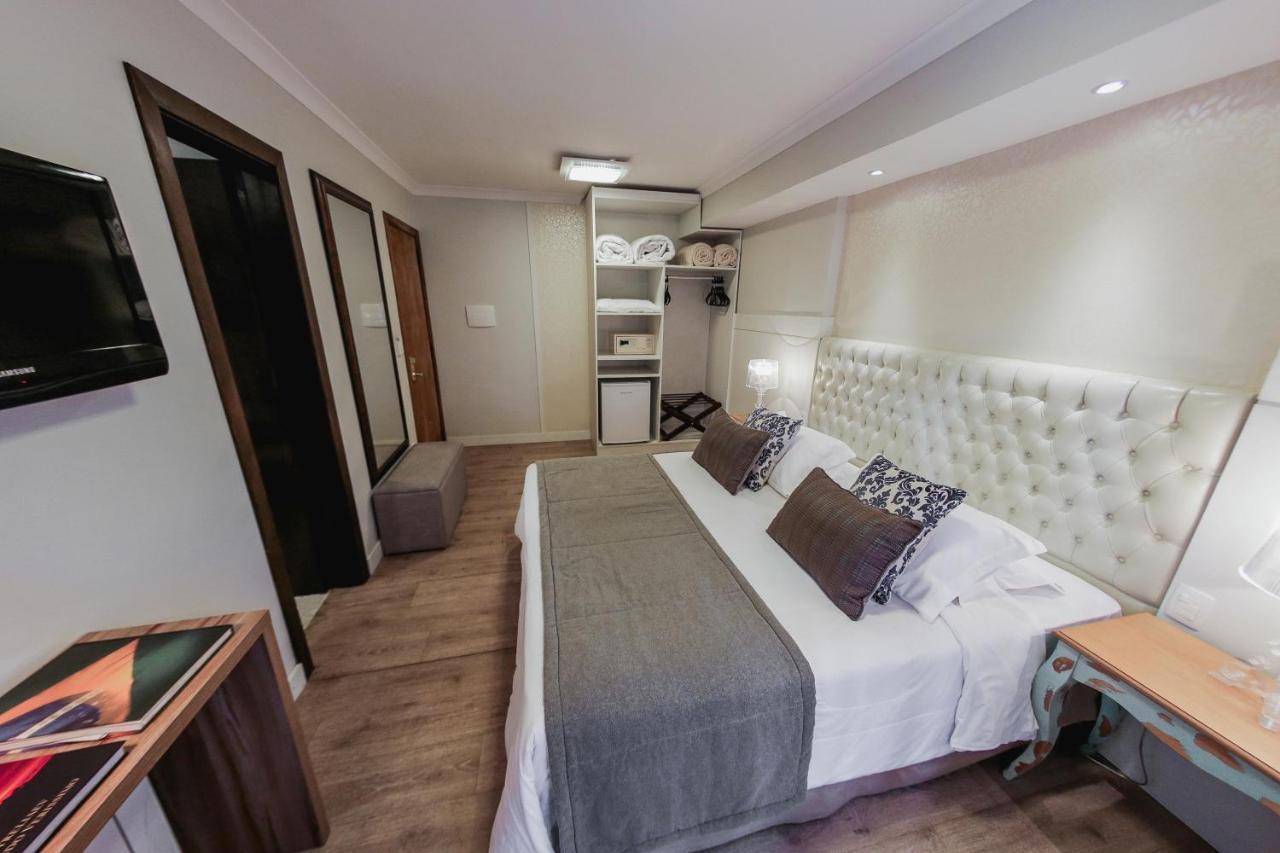 Quarto Luxo Pinhão com Varanda