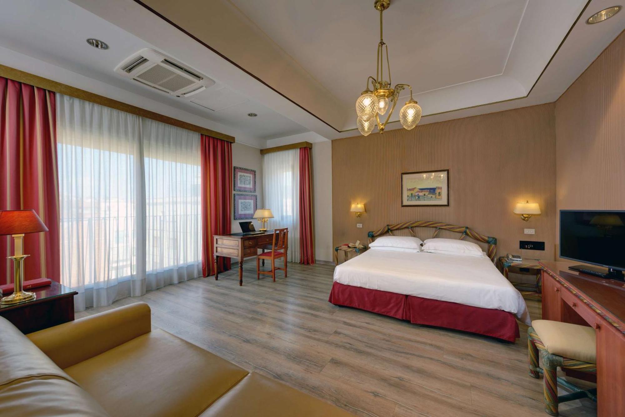 Classic King Room,1274585710:JPEG
