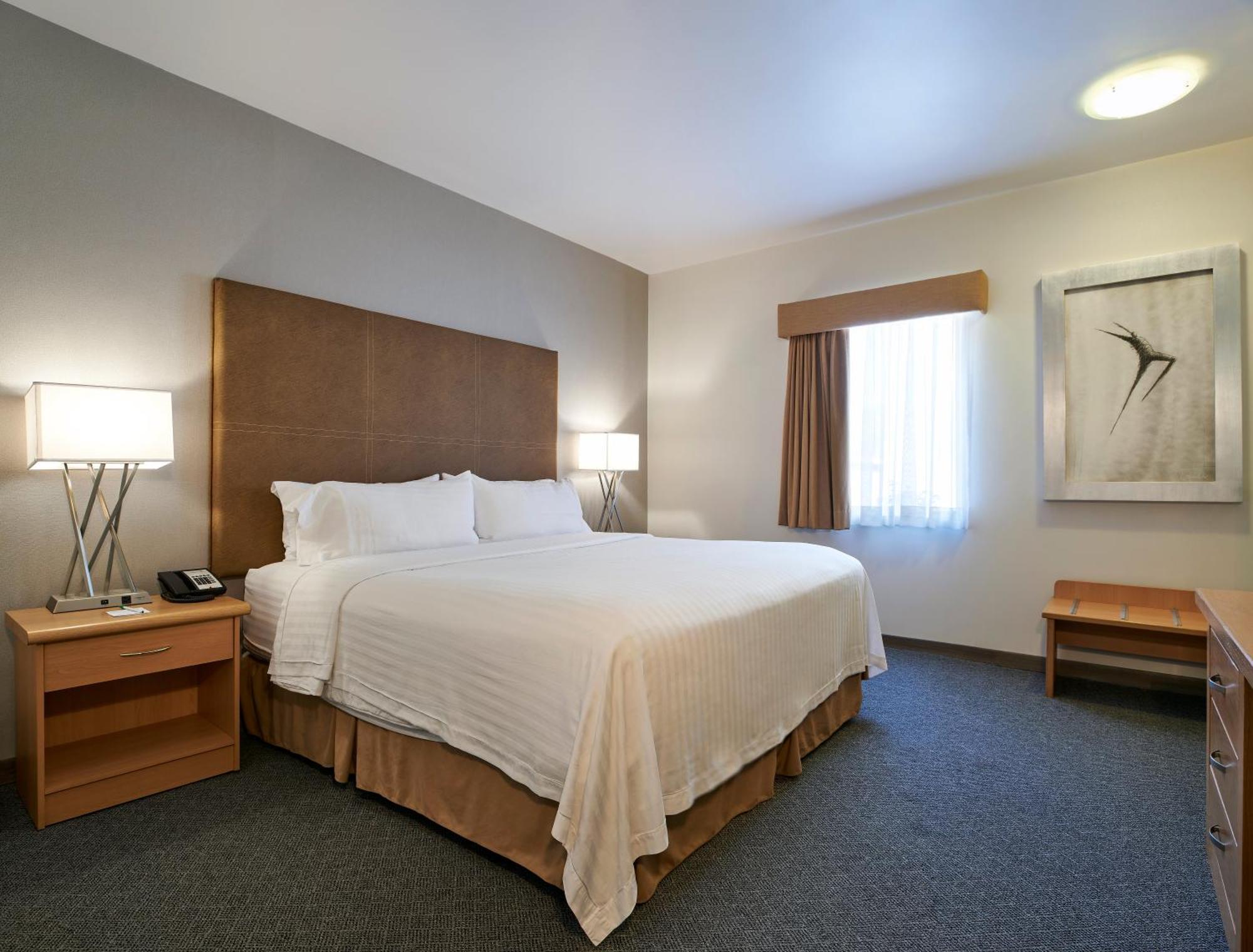Two-Bedroom King Suite