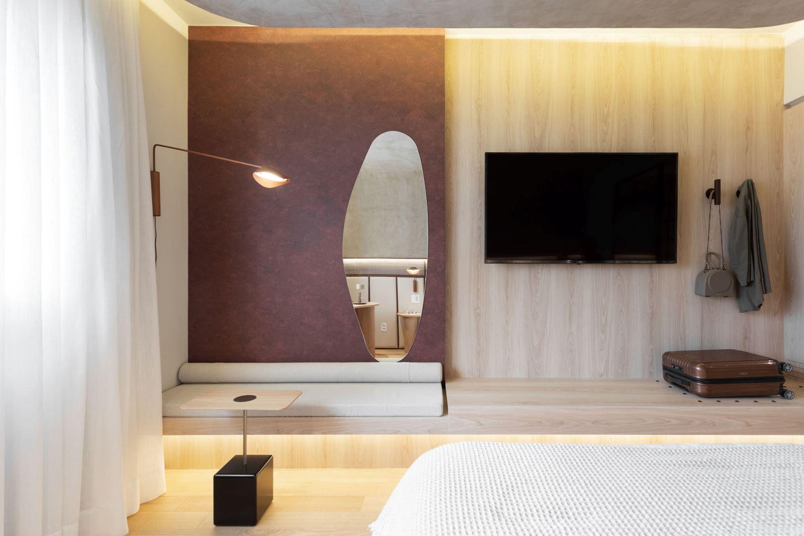 Superior King Room