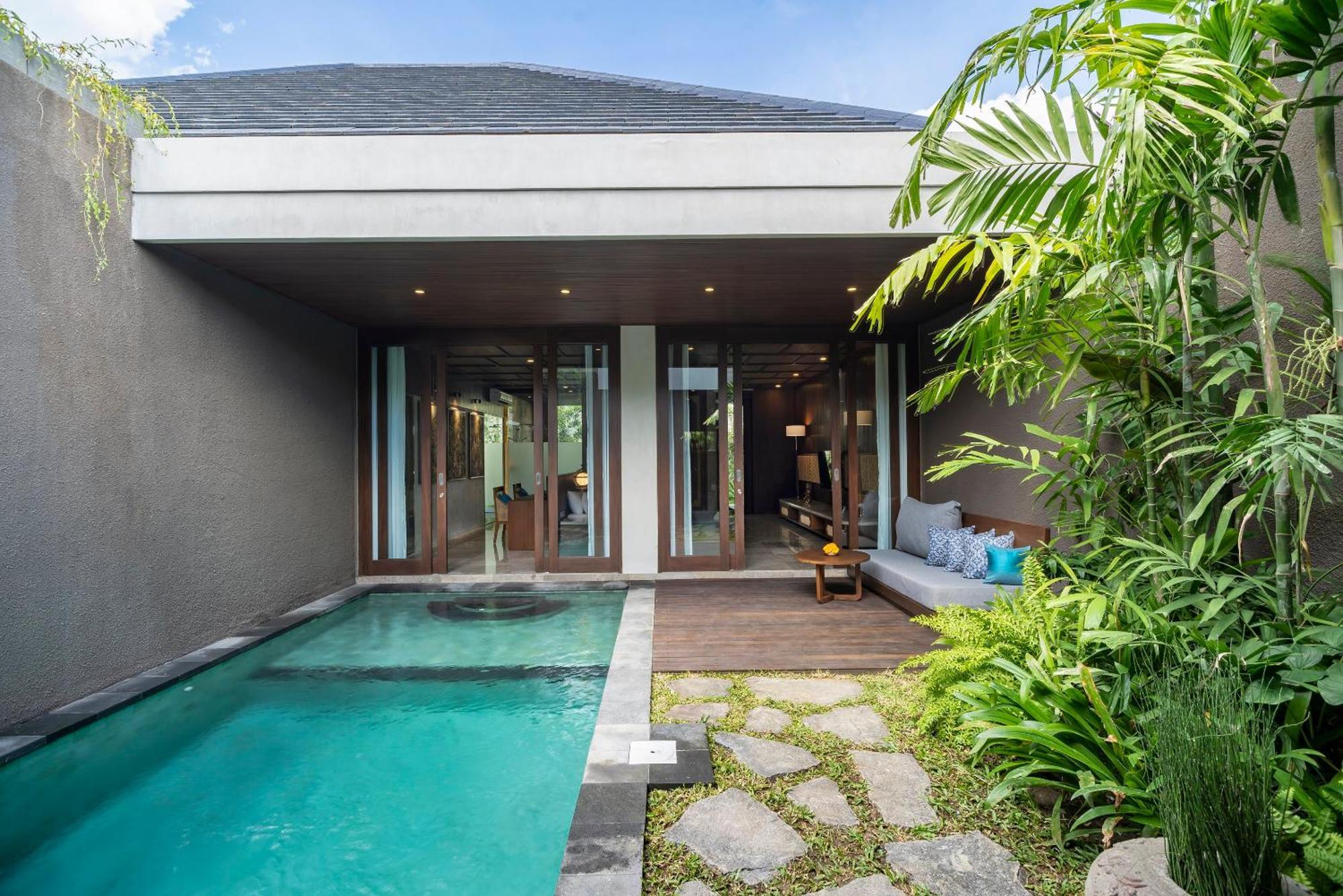 One-Bedroom Villa Private Pool Flow