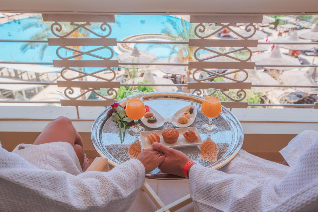 Honeymoon at Deluxe Room,1386654905:JPEG
