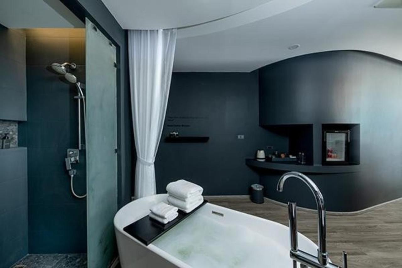 Quarto Ozone Hall com Banheira