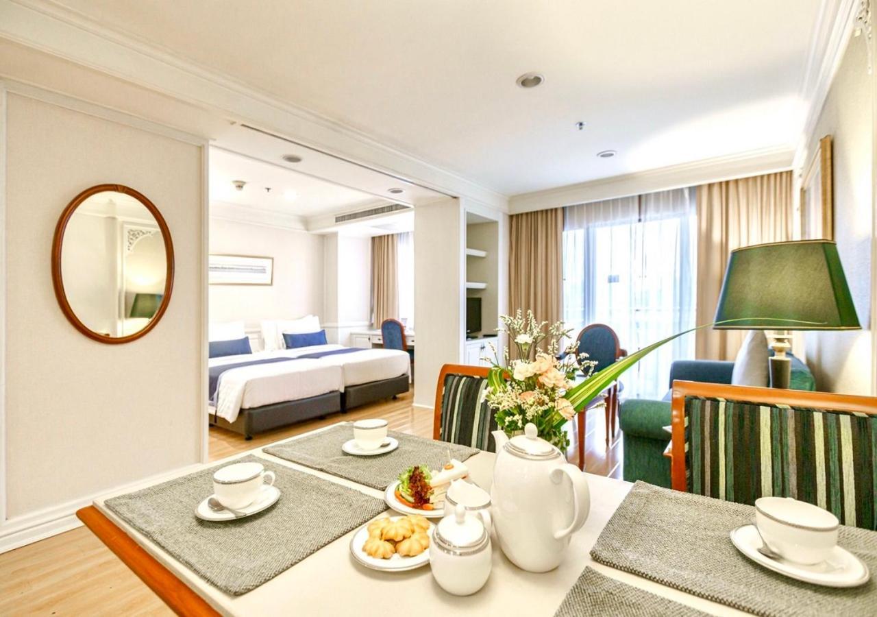 One Bedroom Family Suite