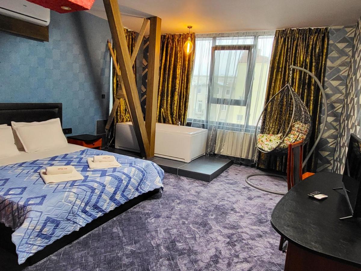 Chambre Supérieure avec Bain à Remous - Accès Gratuit au Spa