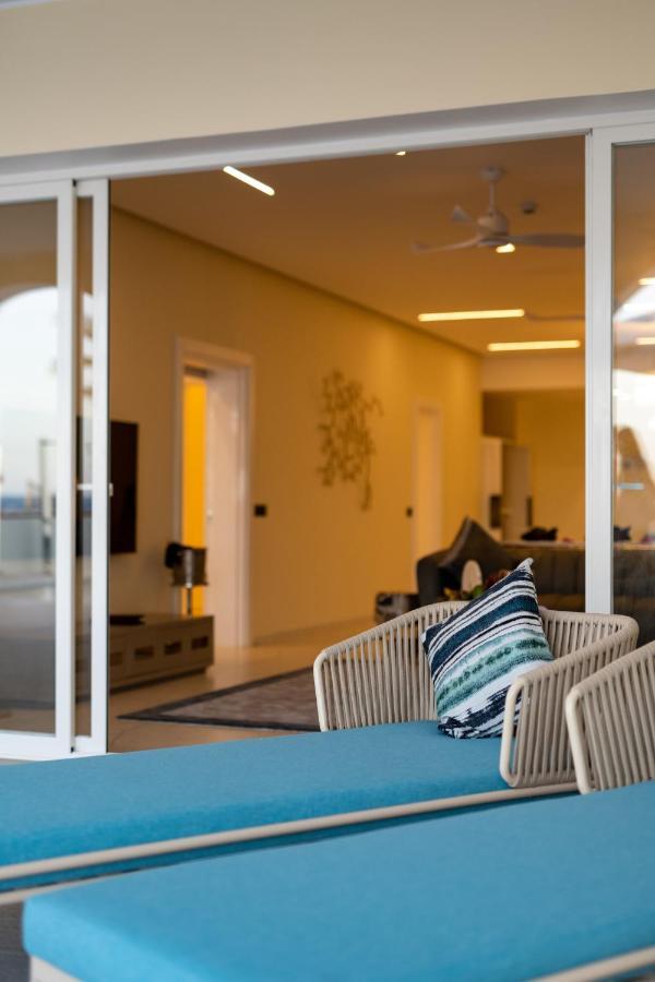 Executive Suite met een Kingsize Bed, een Privézwembad en Uitzicht op de Oceaan