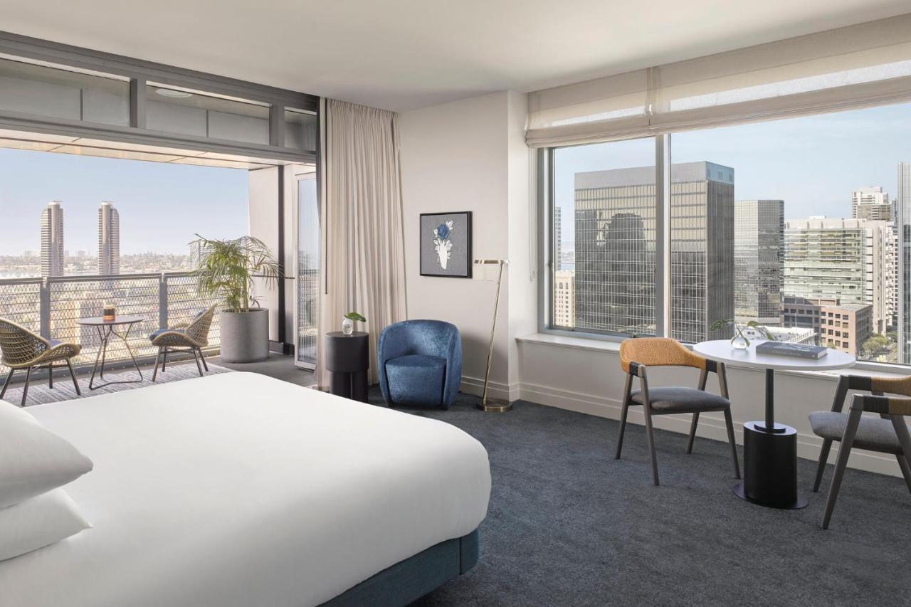 One-Bedroom King Studio Suite with Harbour View,1635252272:JPEG