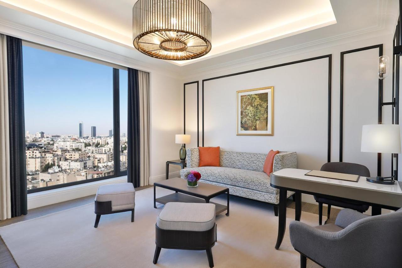 Metropolitan Suite 1 Bedroom Suite 1 King Balcony