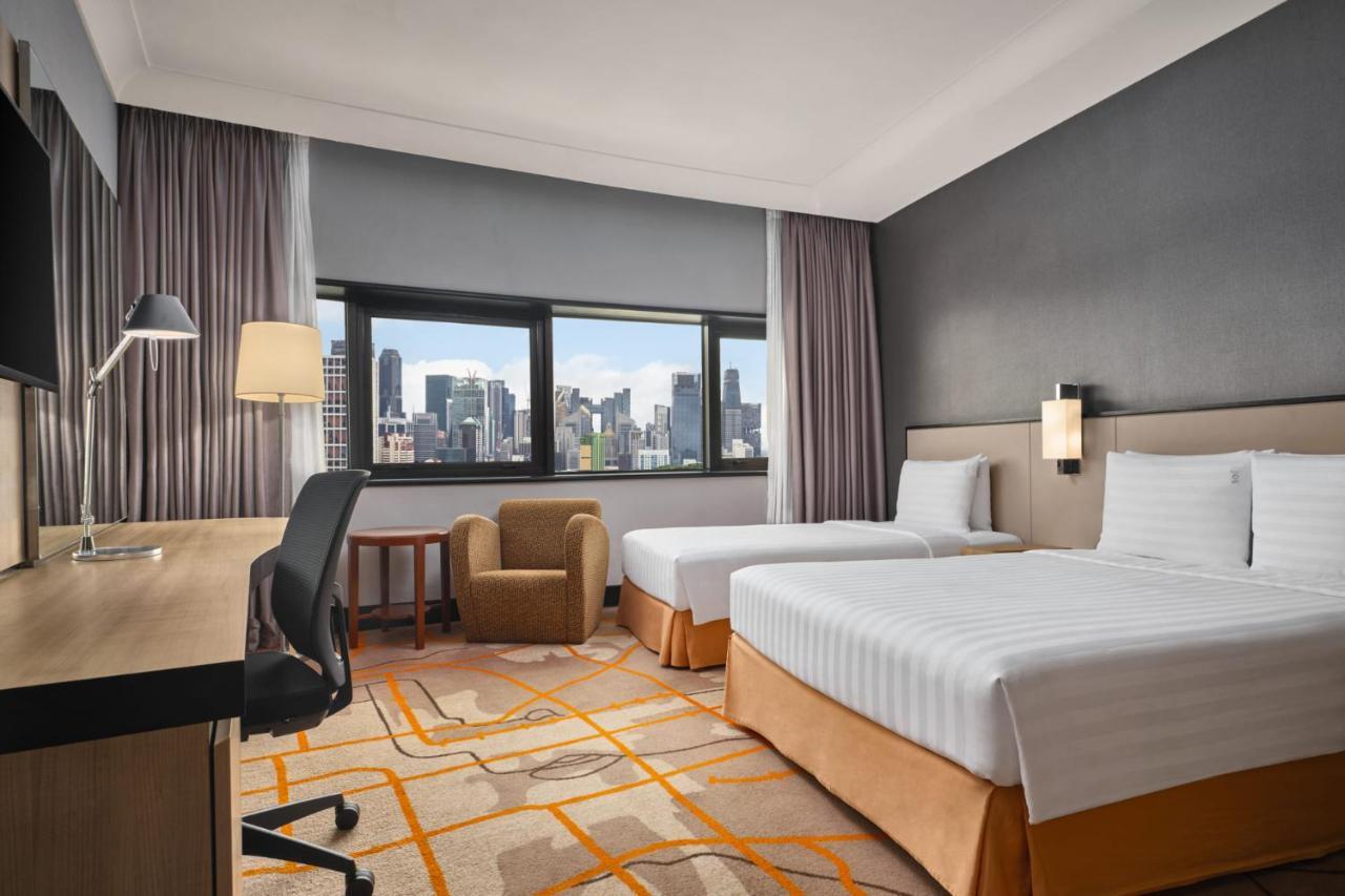 Standard Double Room with One Single Bed - Lounge Access