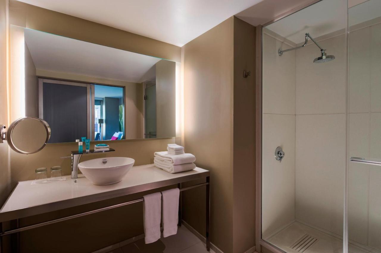 Wow Suite met 1 Kingsize Bed - Uitzicht op Broadway