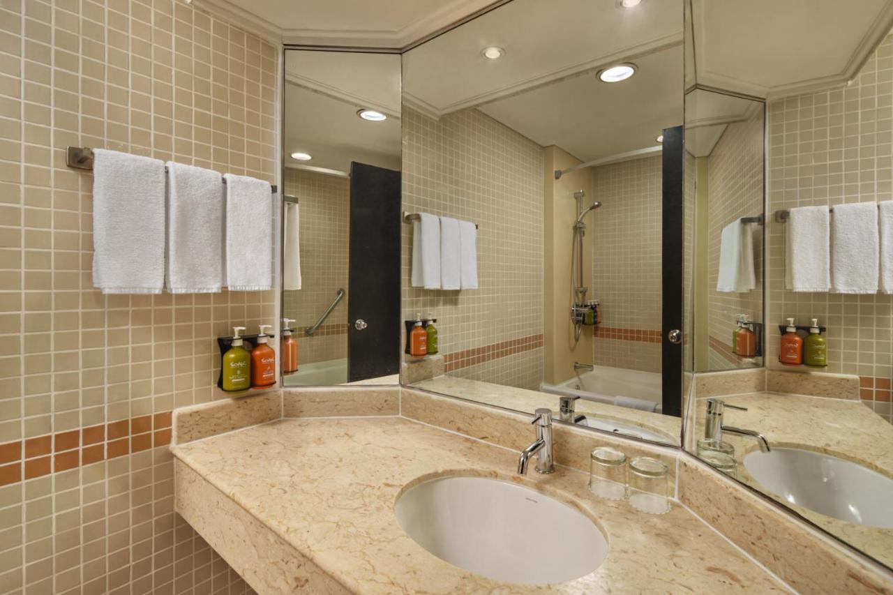 Standard Room with One Double and One Single Beds - Mid Floor,1391128328:JPEG