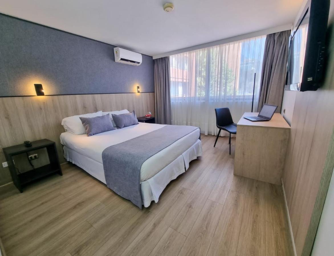 Quarto Standard com Cama Queen-size