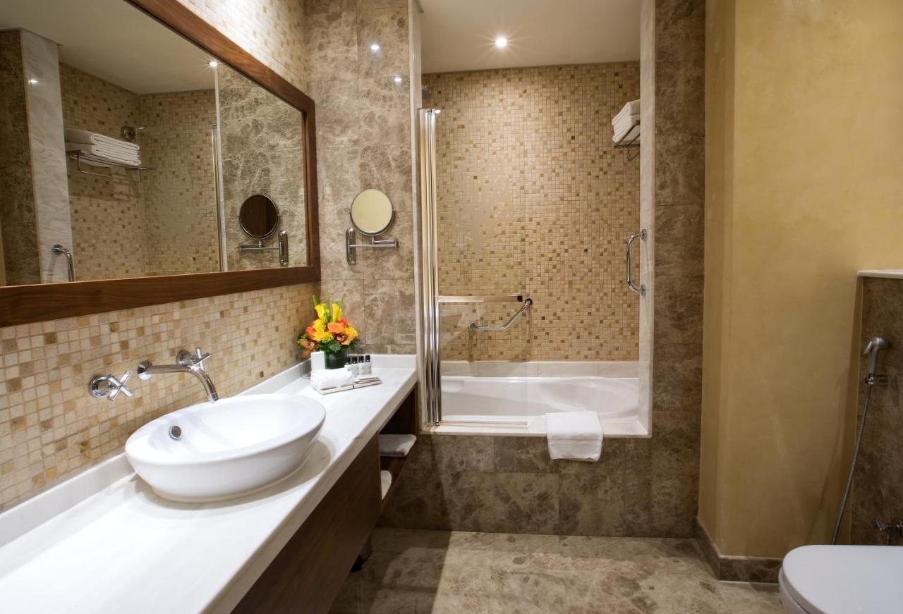 One-Bedroom Suite,1422834444:JPEG
