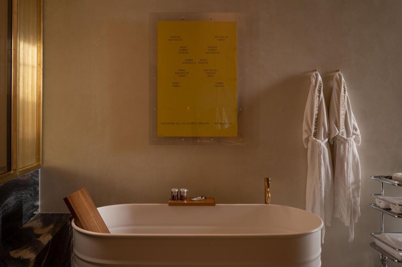 Special Suite with Grand Canal and Rialto Bridge view,1402231478:JPEG