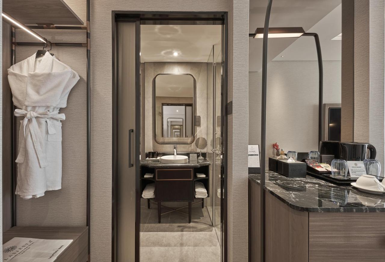 Executive Connecting Room for 4 People,1415305968:JPEG