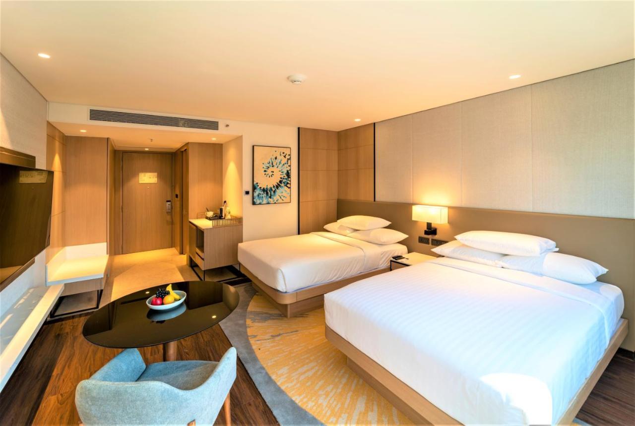 Deluxe Twin Room with City View - 20% Discount on F&B and Laundry Service