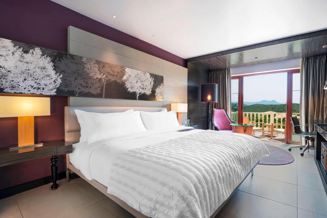 1 King Bed Guest Room