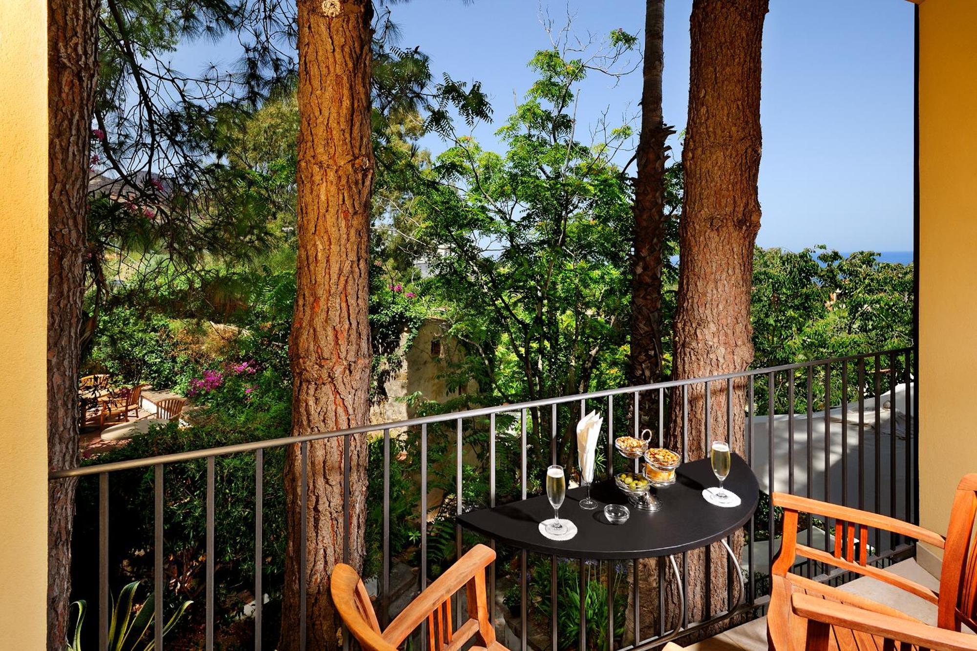 Prestige with Sea View