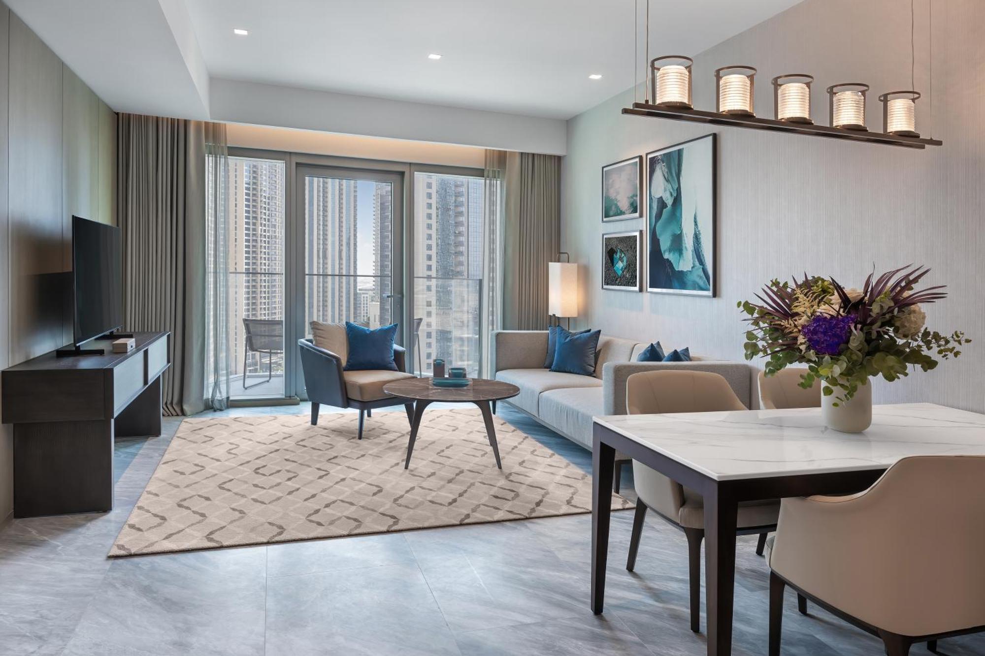 City View Executive Suite with Club Lounge access - Afternoon Tea, Evening Drinks & Canapes, all-day refreshments King Bed
