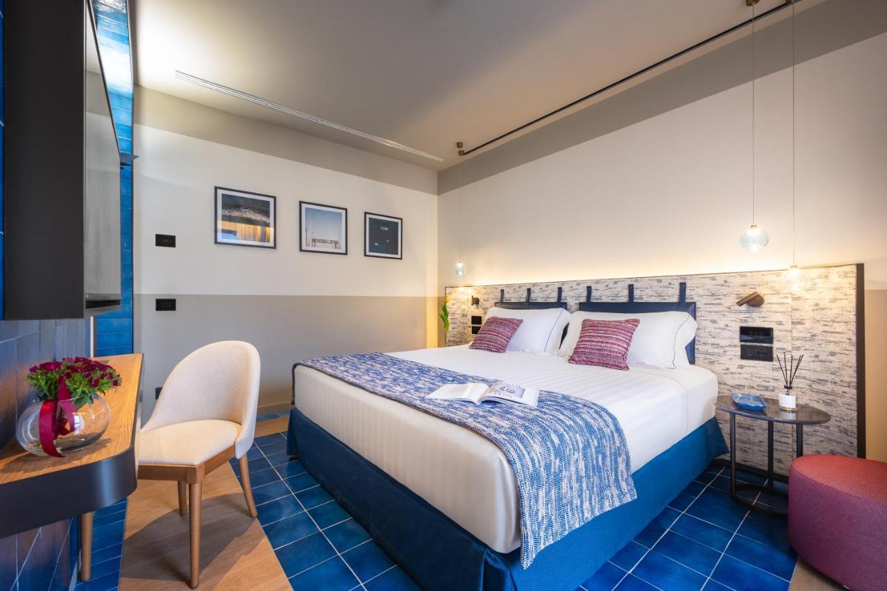 Superior King Room with Garden View
