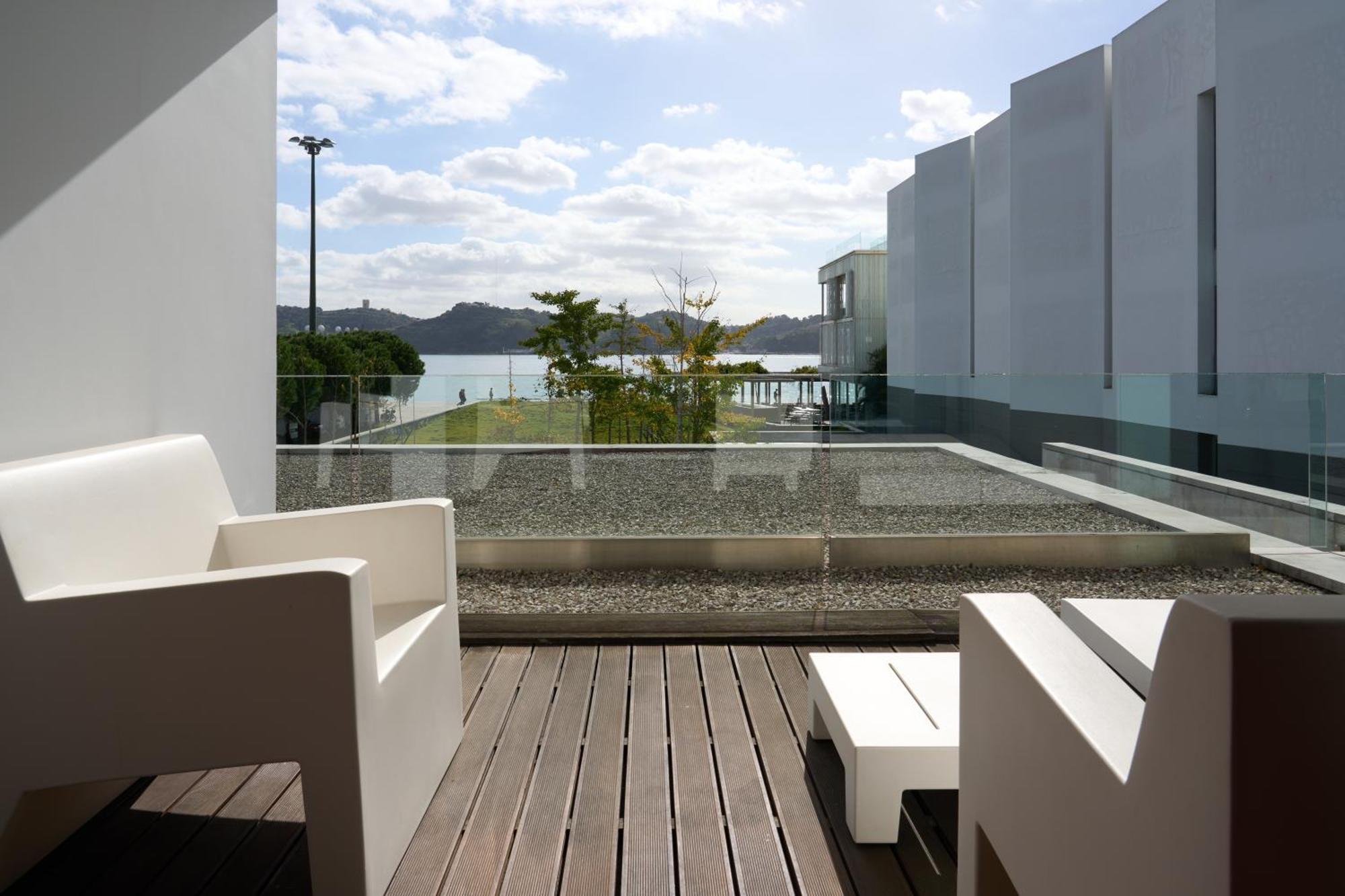 Deluxe Double or Twin Room with Balcony