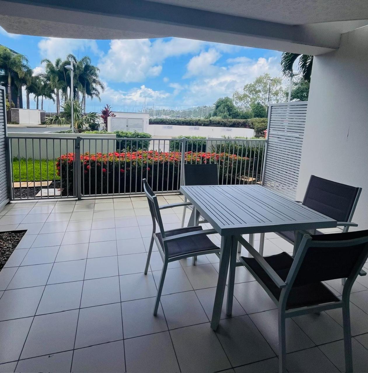 One-Bedroom Apartment Spa Bath Garden View