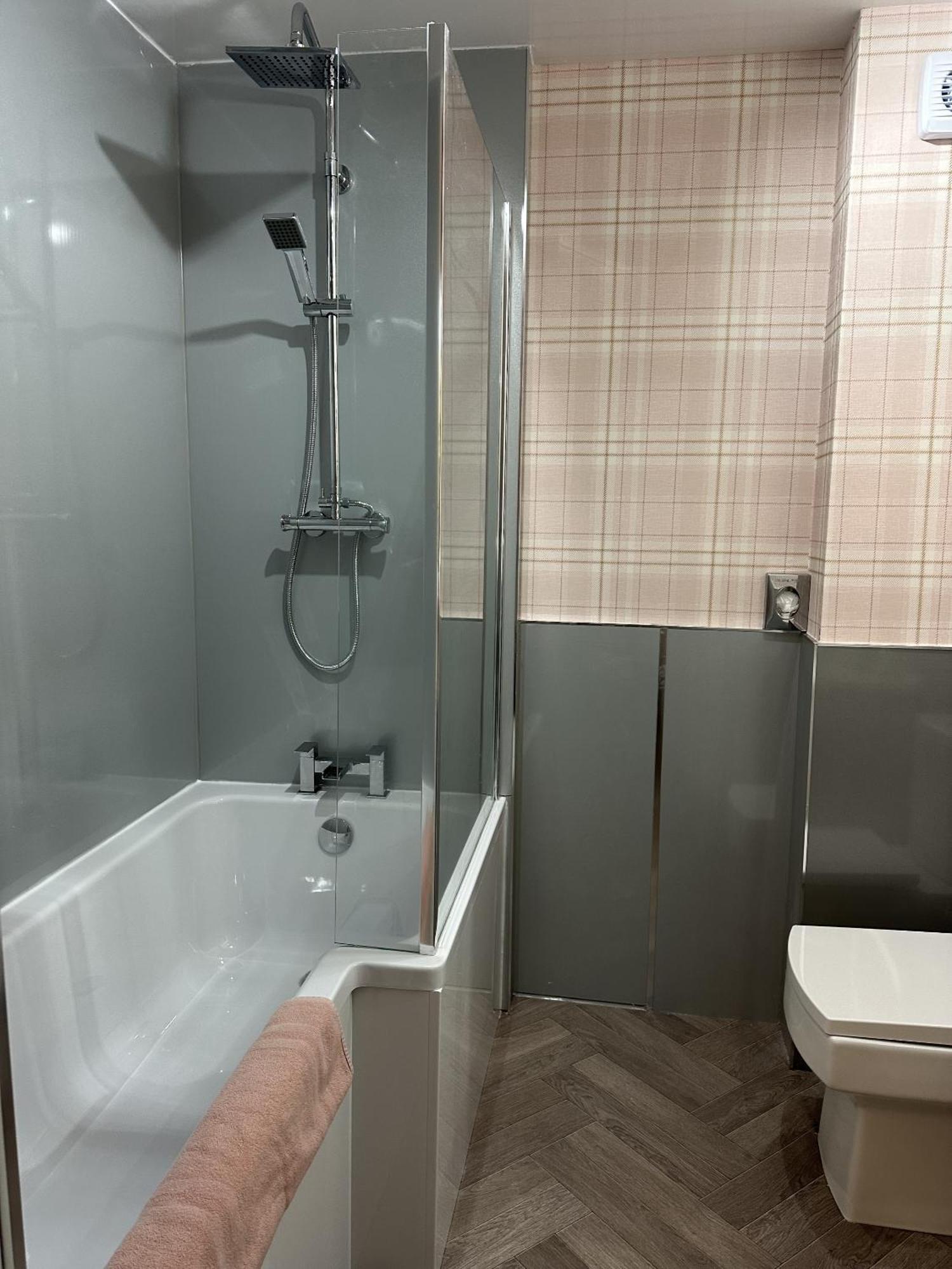Standard Triple Room,1758356822:JPEG