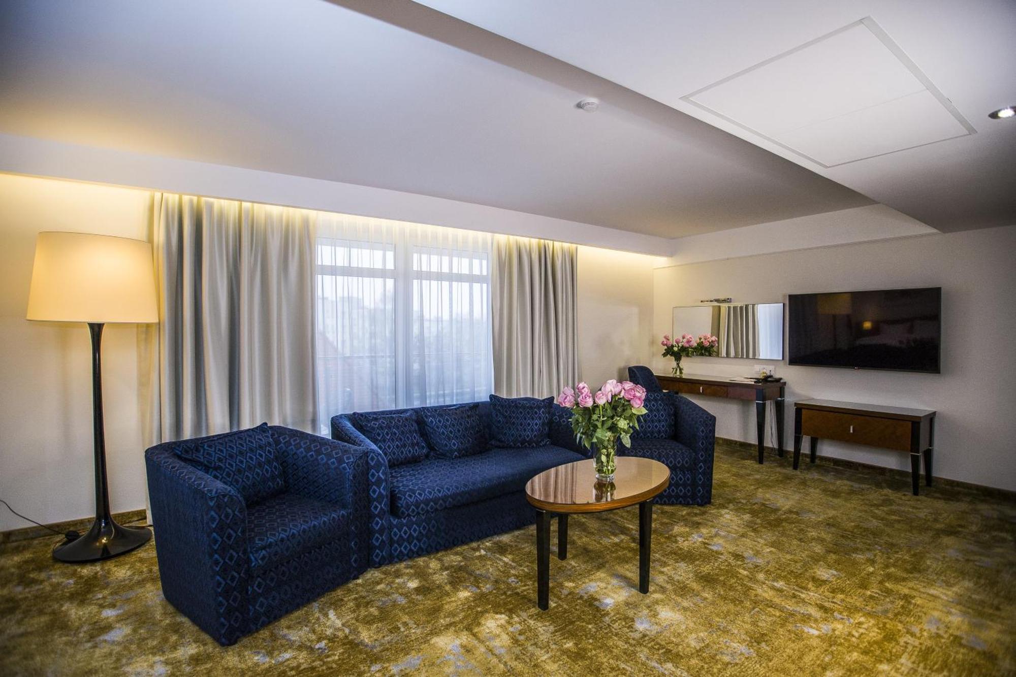 Studio Apartment,1527830632:JPEG