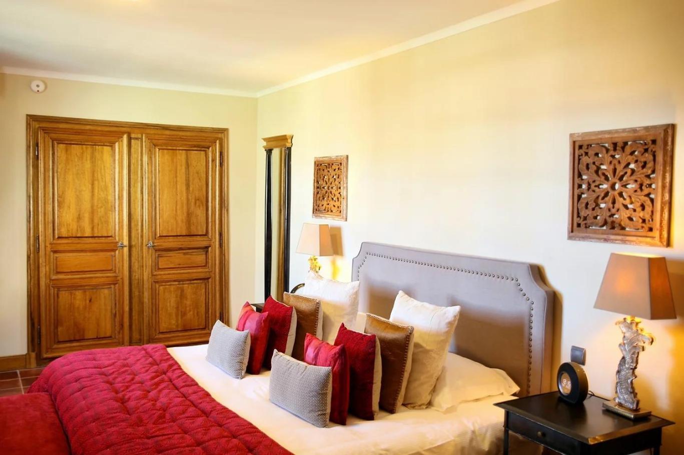 Suite with Garden View,1538214340:JPEG