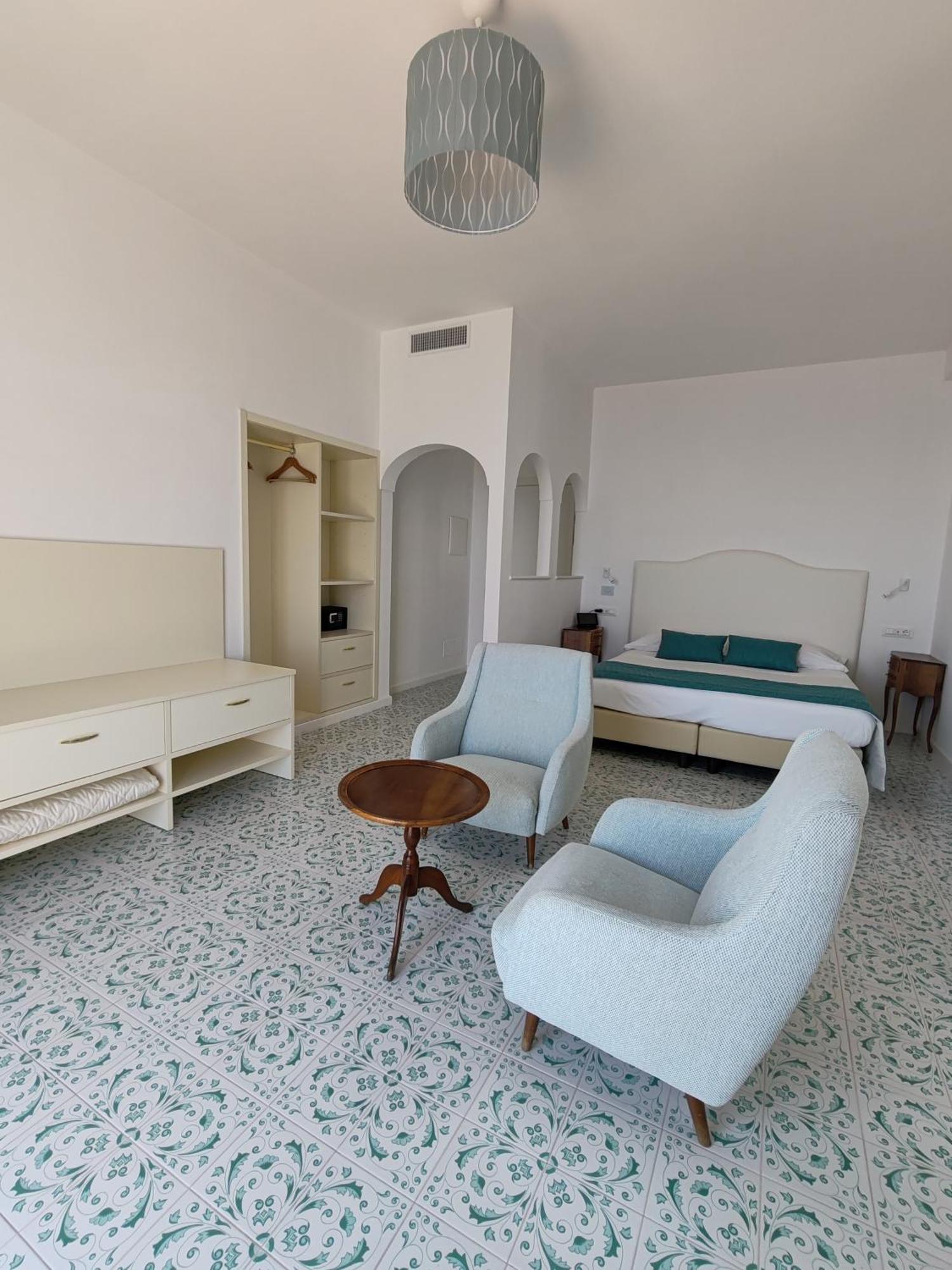 Camera Sky Deluxe con Vista Mare
