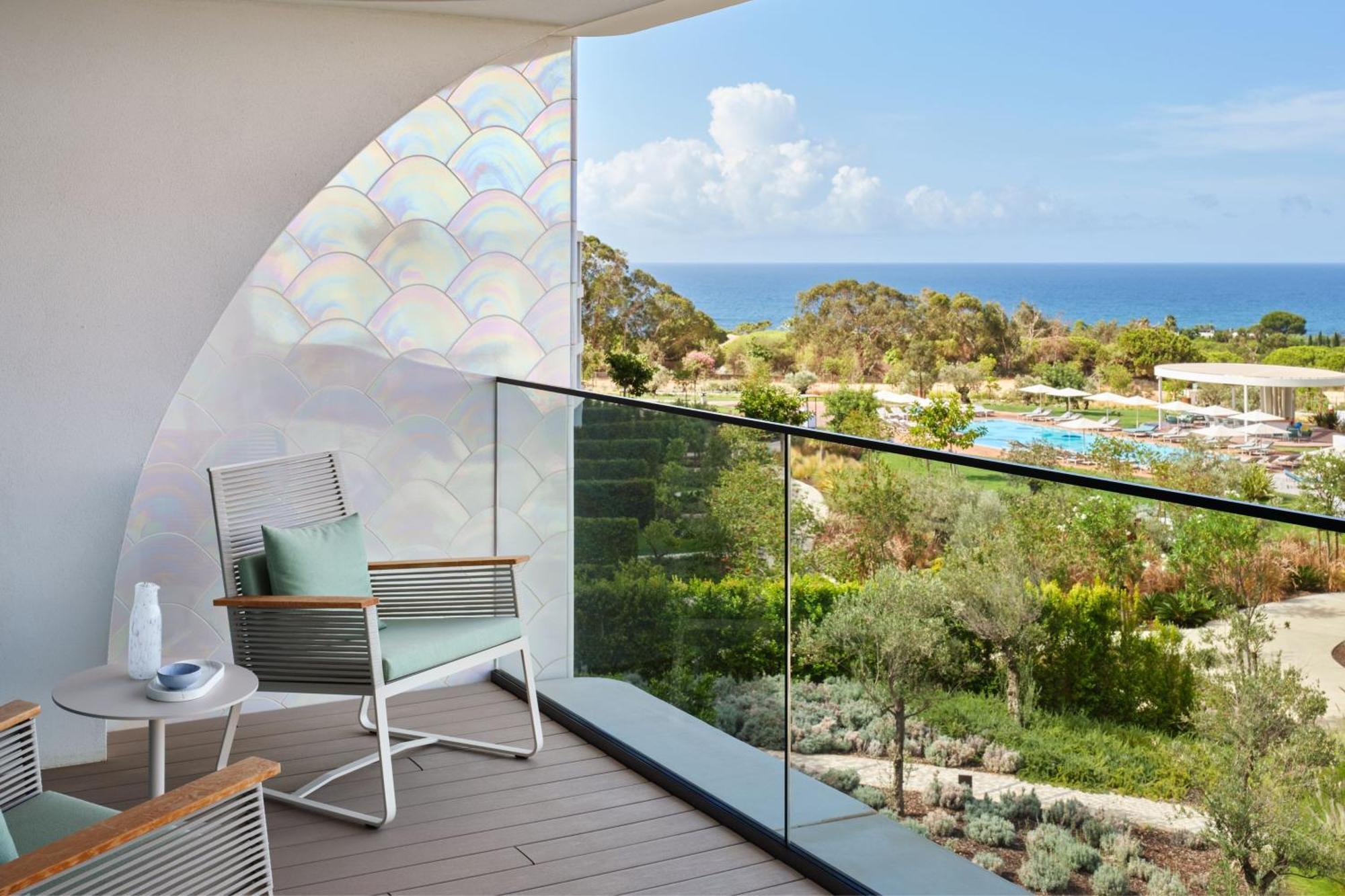 Wonderful Two-Bedroom Residence Balcony Resort View