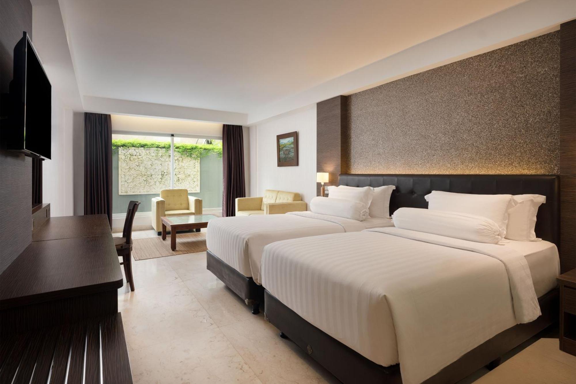 Deluxe Family Twin Room daily shuttle to Ubud City Photo Session Art Gallery Visit 24-hour access to Fitness Center Welcome Drink Kids Activities,1669862620:JPEG