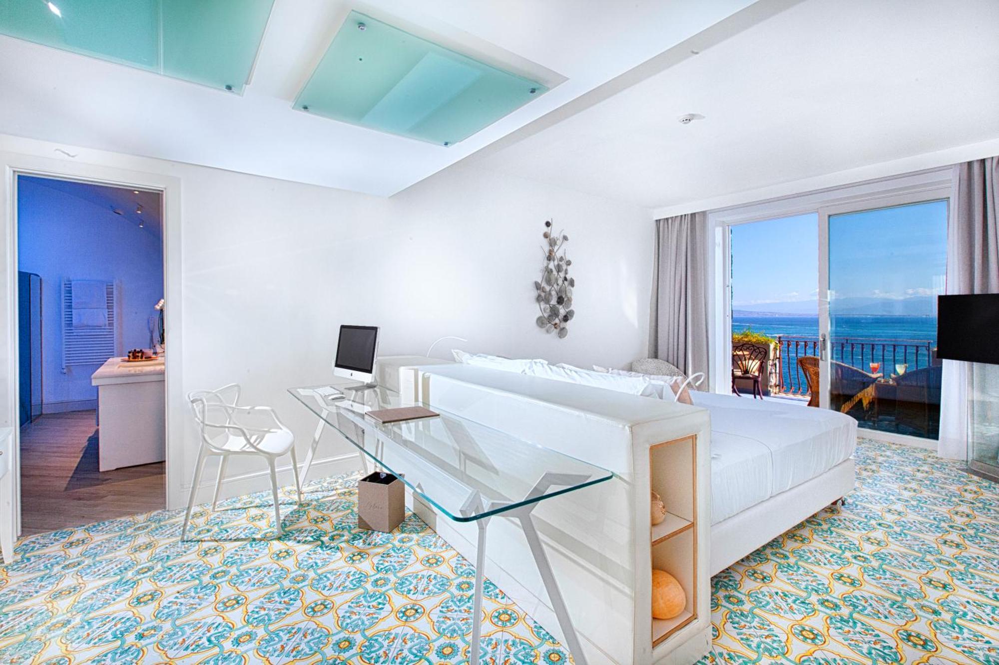 Junior Suite Deluxe con Terrazza e Vista Mare