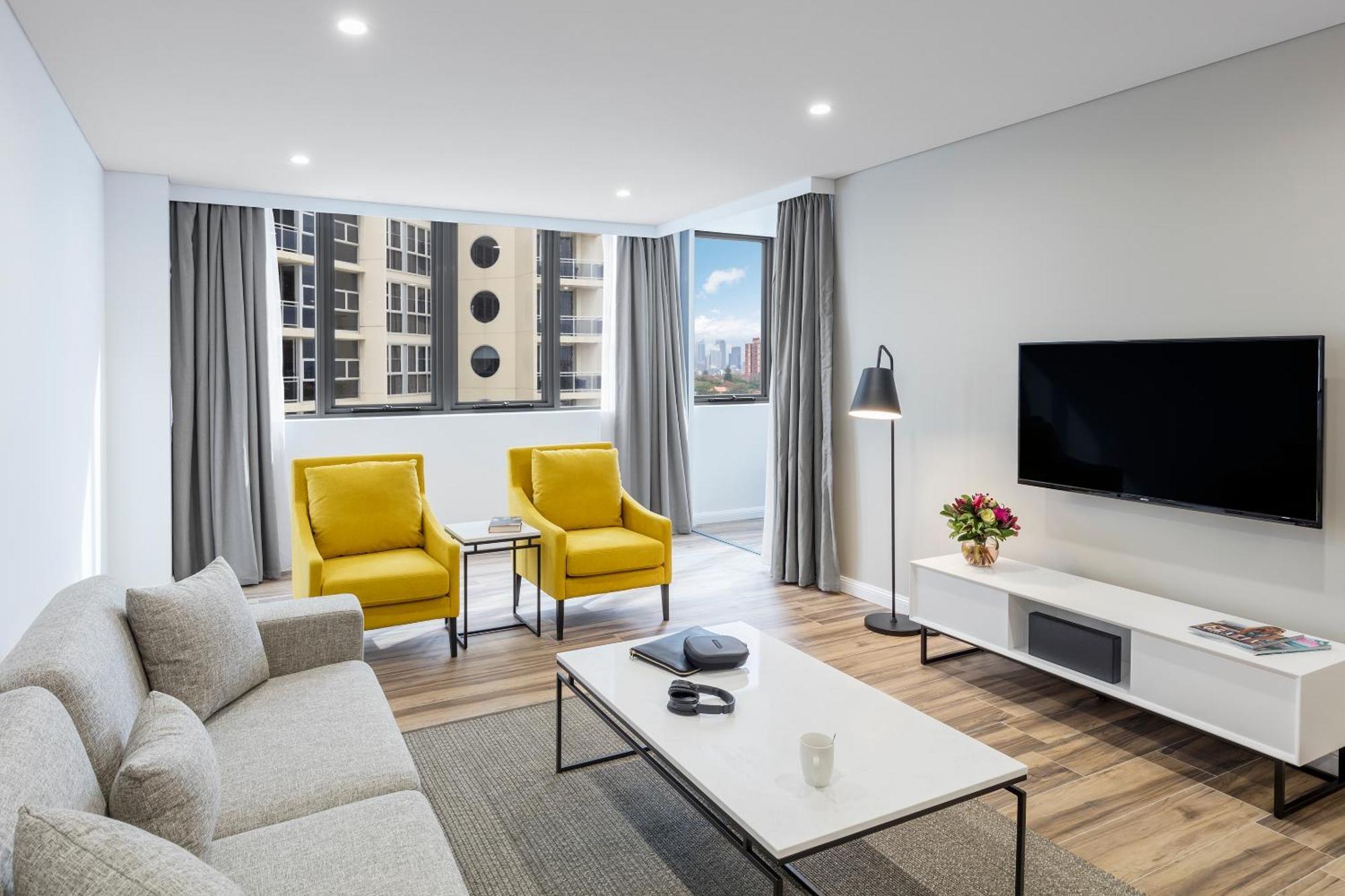 One-Bedroom Luxury Suite,1672572064:JPEG